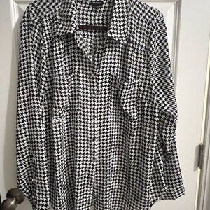 Torrid Black and White Houndstooth Top